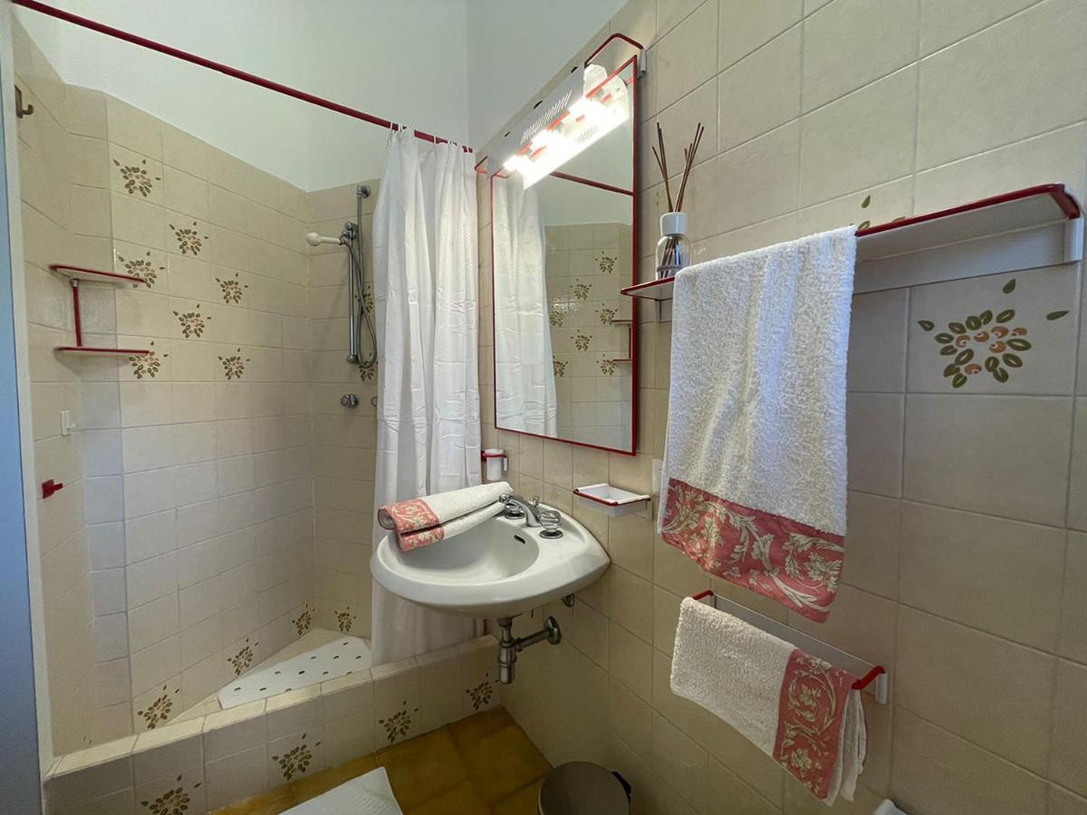 Lake Como Villa Ines Junior Apartment Faggeto Lario Екстериор снимка